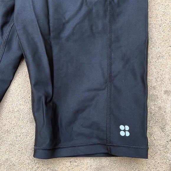Sweaty Betty Black Shine 9" Biker Workout Shorts Women's Size S - Picture 4 of 7